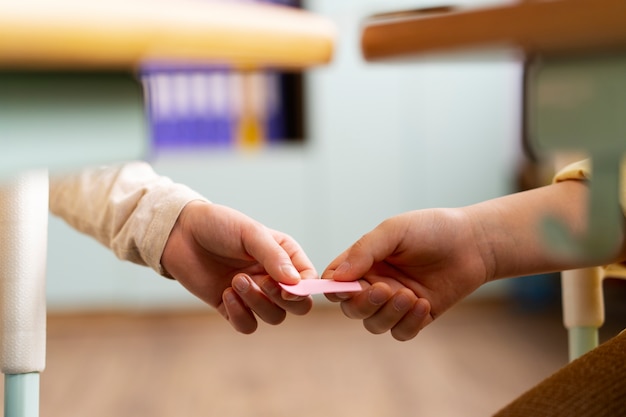 日语：コンピューター和でんのう（电脑）有什么区别？